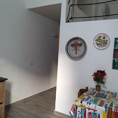 Appartamento Sanvisente 兰佩杜萨 外观 照片